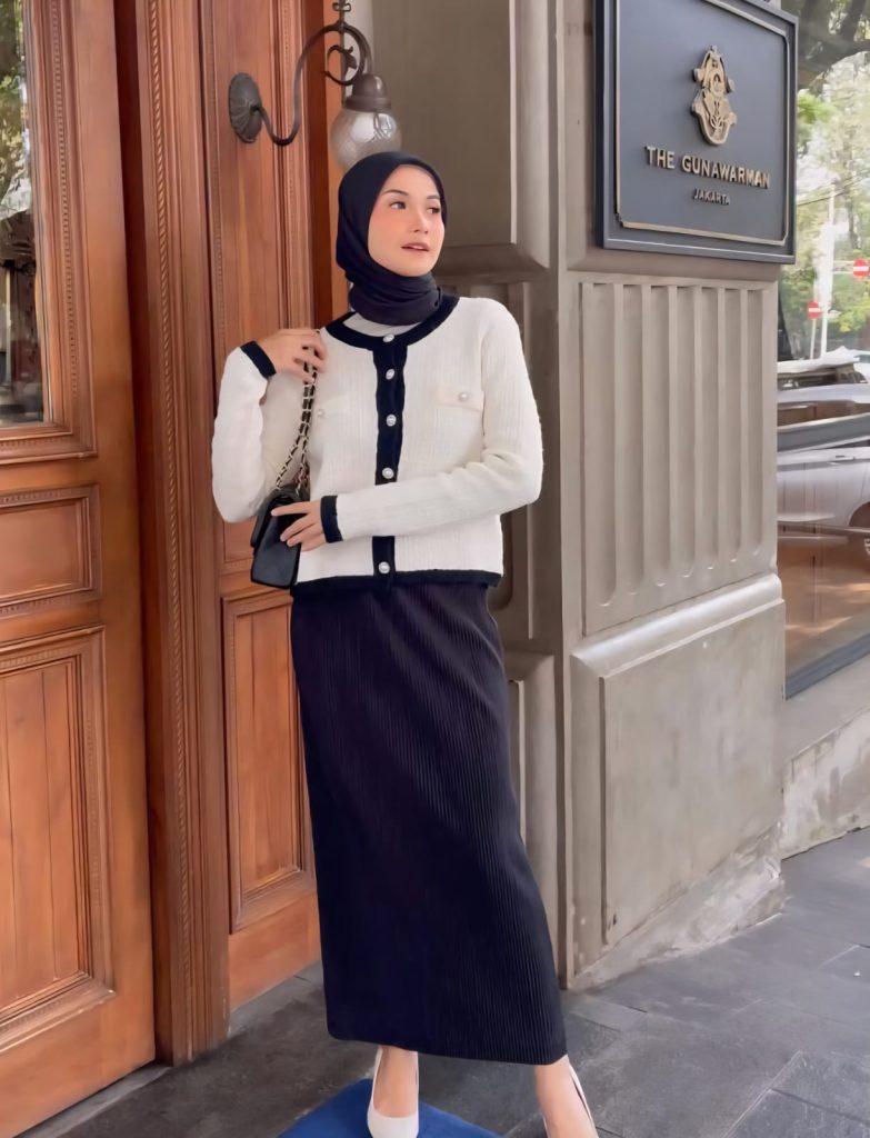 outfit kondangan Chic Monochrome-look