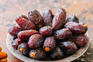 Kurma sebagai Takjil