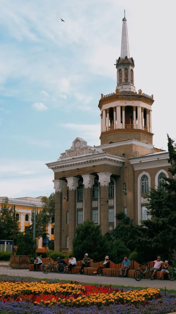 Pemandangan kota Bishkek